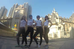 暑假教練班學(xué)員展示，怎么開(kāi)心怎么跳