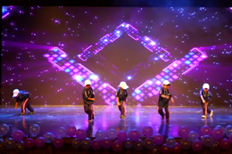 江騫:青山少兒?jiǎn)⒚砂?光谷初級班《toprock show》