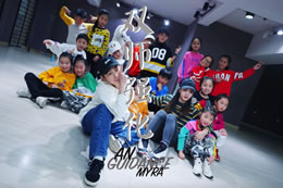 雙舞種集訓班，街舞和都市編舞，兩大金牌導師給你不一樣的感覺(jué)