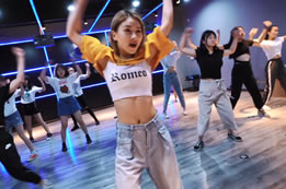 人美舞美，我們郭佳老師是真的美