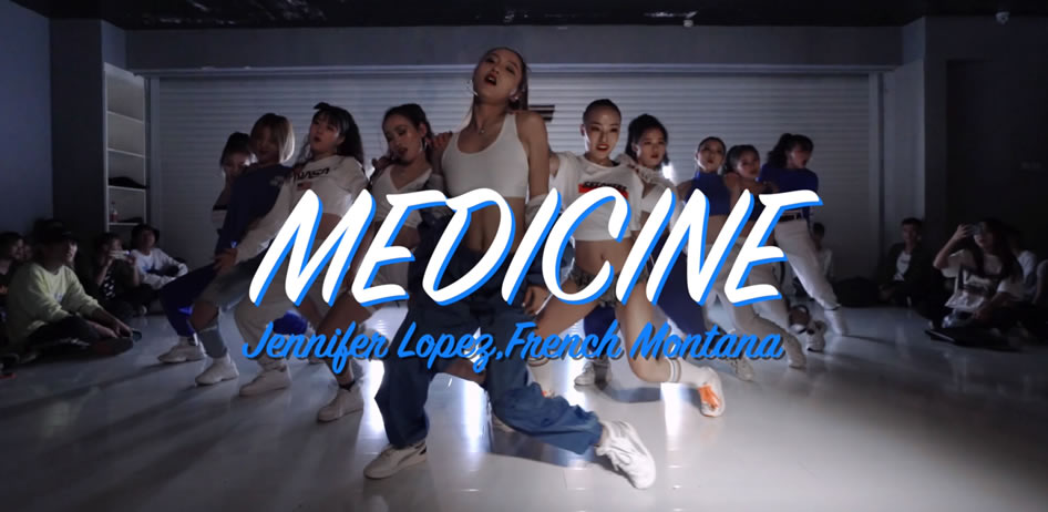 飽眼福呀，C位萌萌老師太可以了～